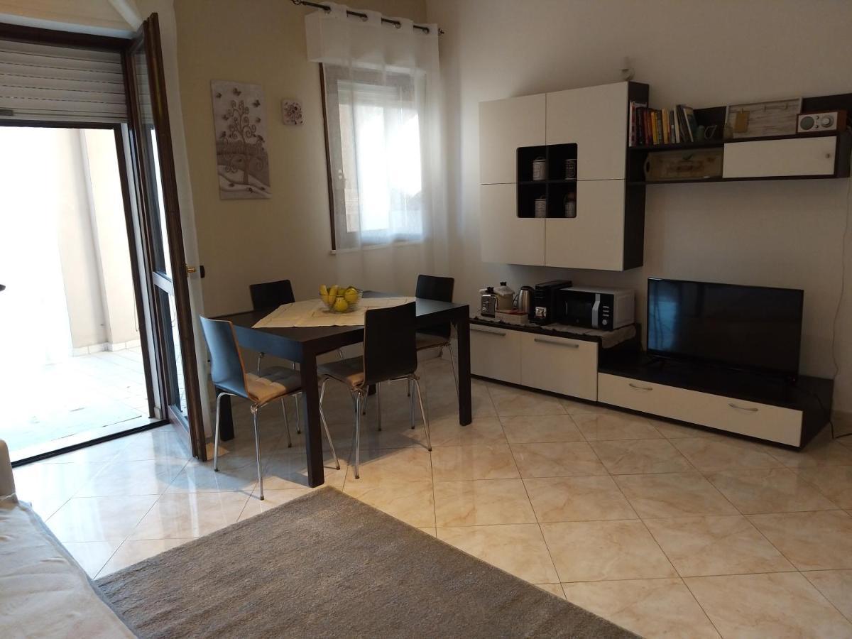 Sophia' S House Appartamento Quartello Куарту-Сант'Элена Экстерьер фото