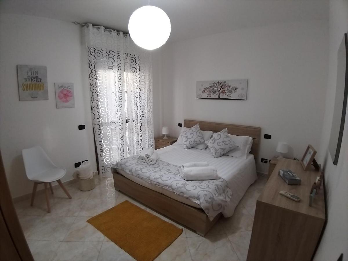 Sophia' S House Appartamento Quartello Куарту-Сант'Элена Экстерьер фото