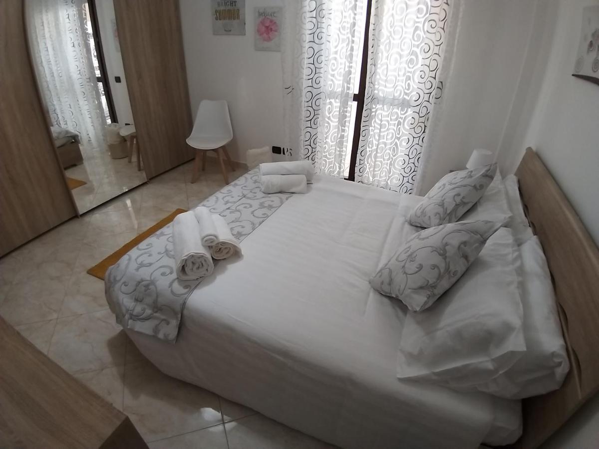 Sophia' S House Appartamento Quartello Куарту-Сант'Элена Экстерьер фото