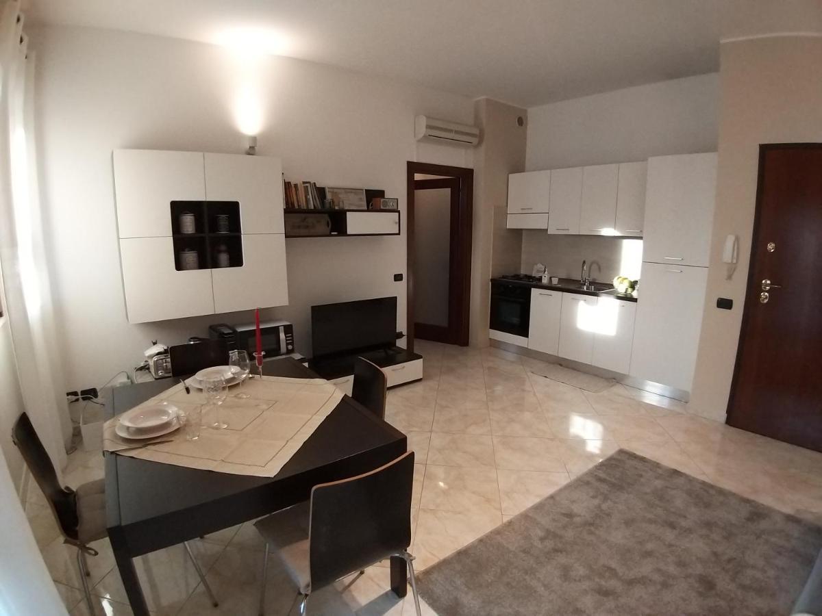 Sophia' S House Appartamento Quartello Куарту-Сант'Элена Экстерьер фото